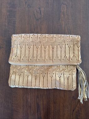 Woven Fold-Over Clutch with Tassel in Natural Straw